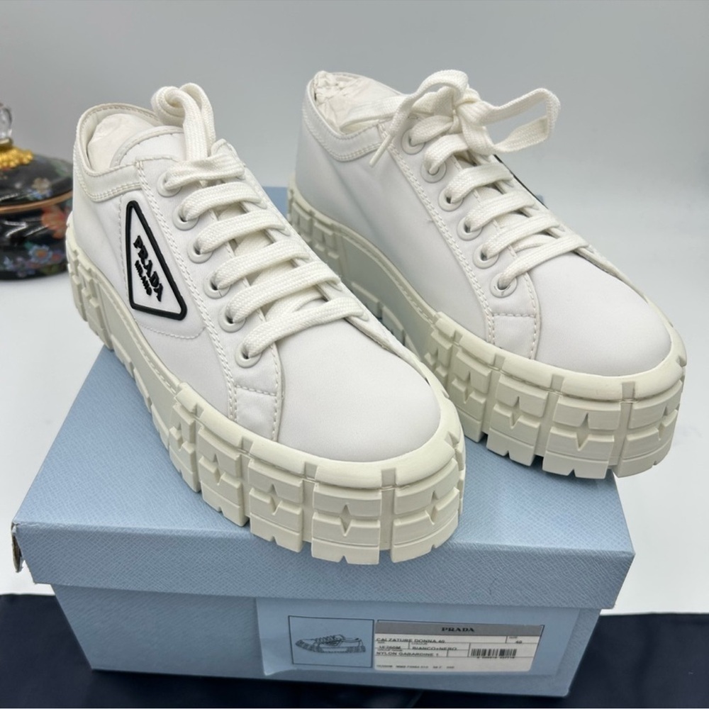 Women’s Prada double wheel chunky low top sneakers size 40 made in Italy